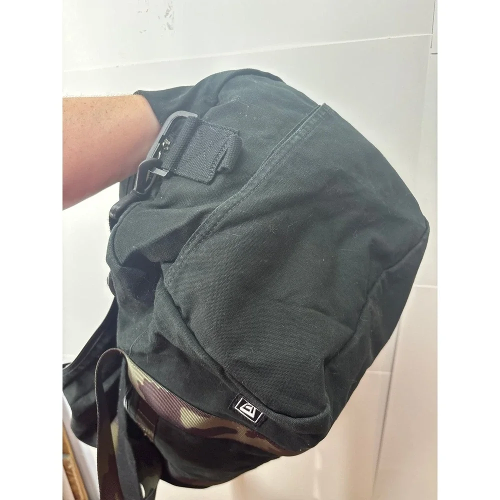 Black & Camo New Era Duffle Bag (9.5x10x17)
